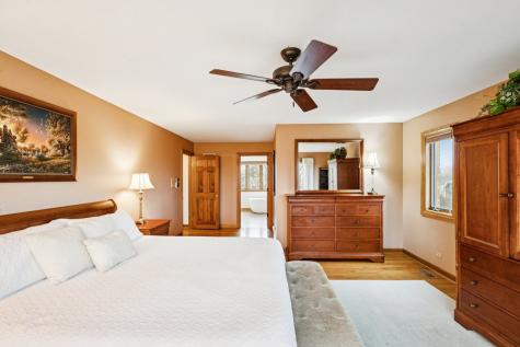 54 Gentry Drive Hawthorn Woods IL 60047