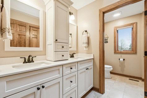 54 Gentry Drive Hawthorn Woods IL 60047