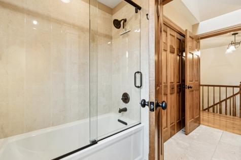 54 Gentry Drive Hawthorn Woods IL 60047