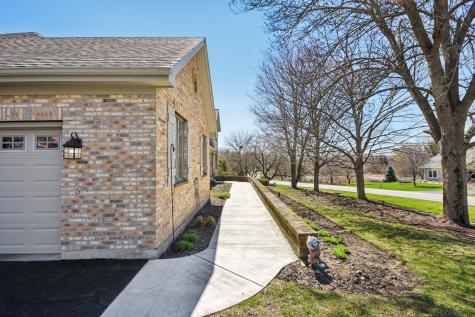 54 Gentry Drive Hawthorn Woods IL 60047