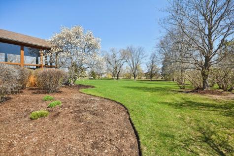 54 Gentry Drive Hawthorn Woods IL 60047