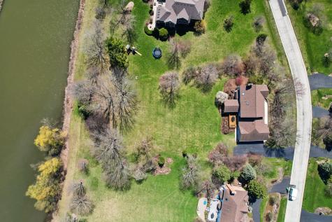 54 Gentry Drive Hawthorn Woods IL 60047