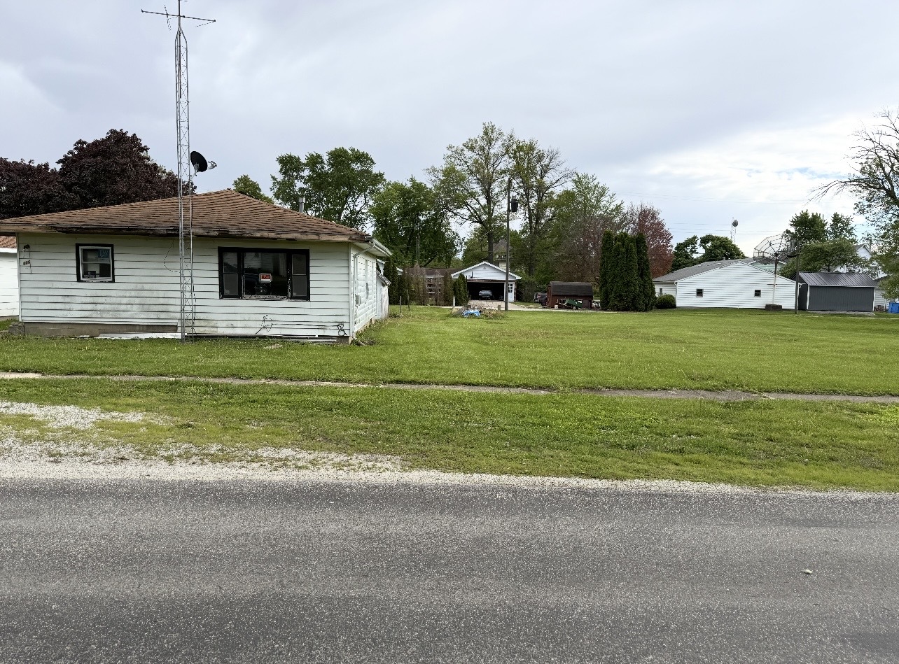 105 West Columbus Street Sibley IL 61773