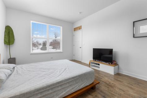 775 West Fairway Drive Addison IL 60101