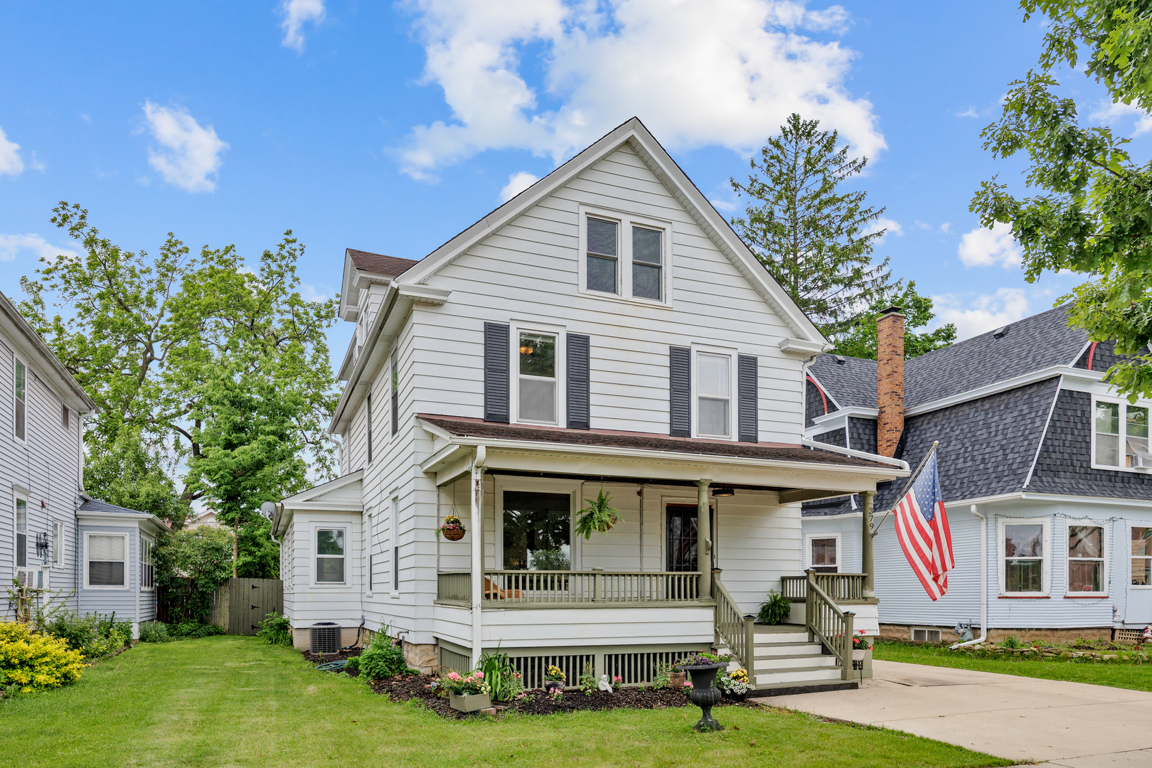 379 Seminary Avenue Aurora IL 60505