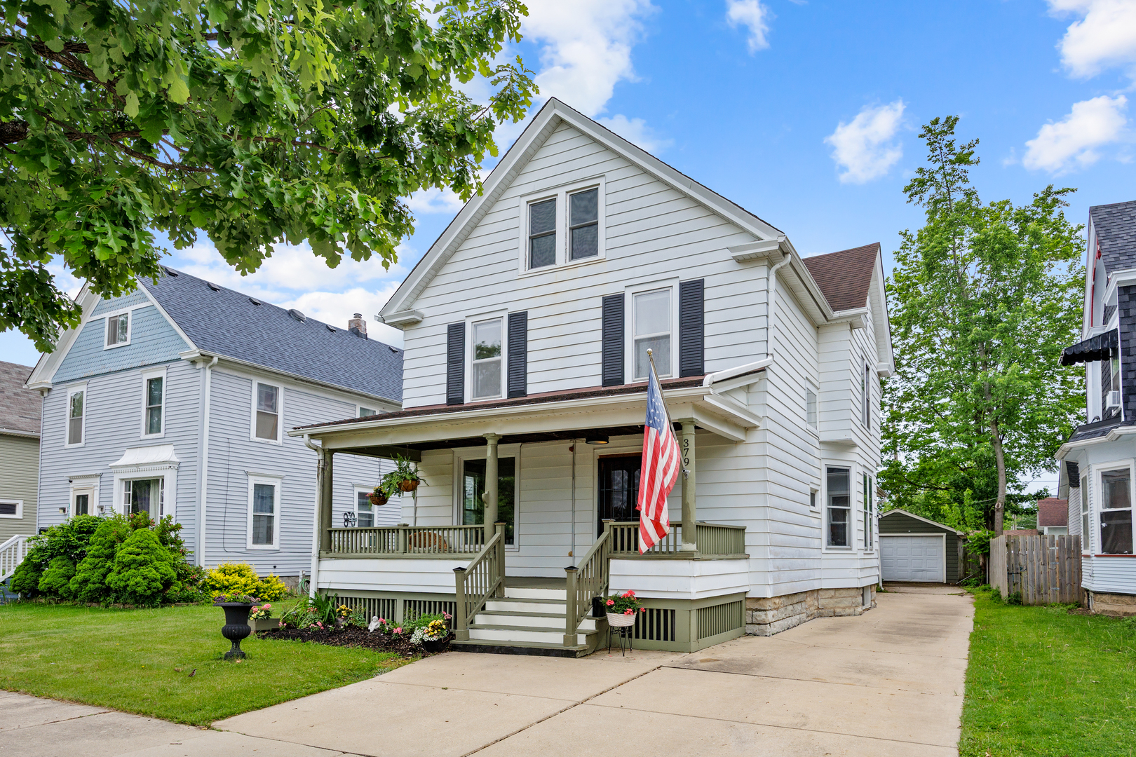 379 Seminary Avenue Aurora IL 60505