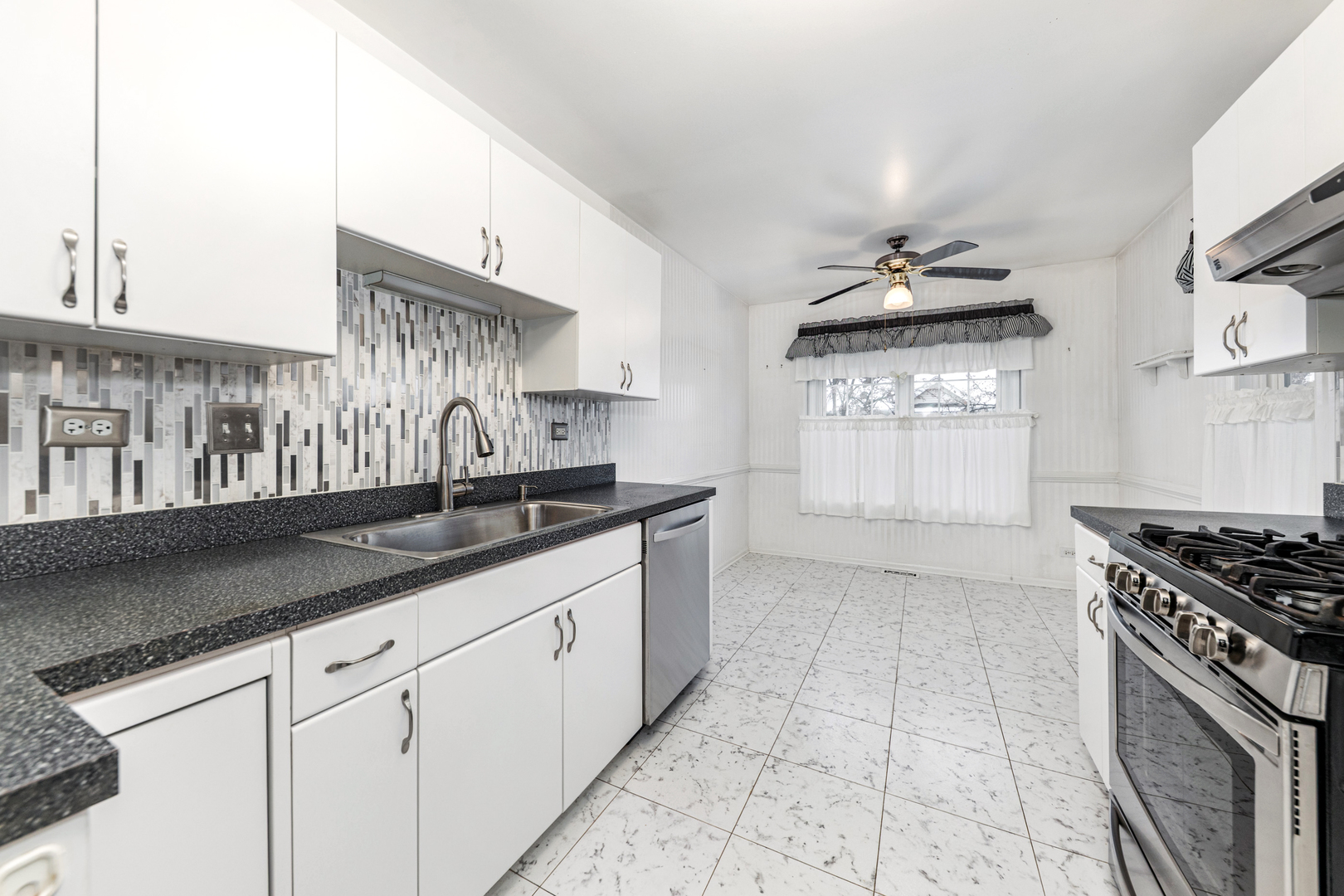 2319 Chasewood Drive Downers Grove IL 60515