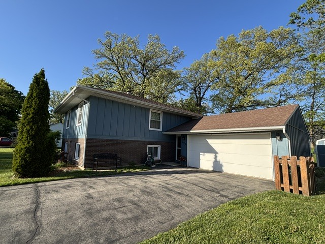 203 Cedarwood Lane Antioch IL 60002