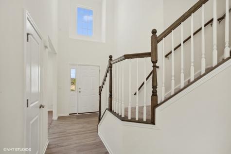 239 Stonington Drive Bloomingdale IL 60108