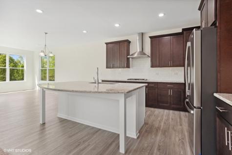 239 Stonington Drive Bloomingdale IL 60108
