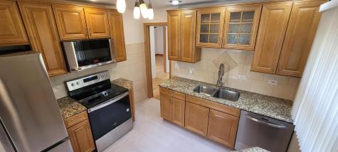 2067 Sherwin Avenue Des Plaines IL 60018