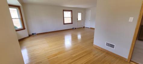 2067 Sherwin Avenue Des Plaines IL 60018