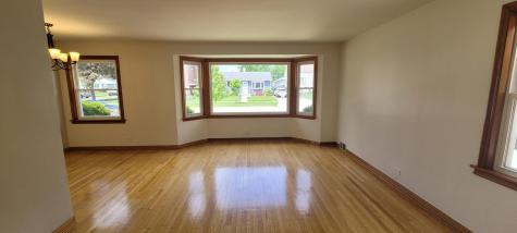2067 Sherwin Avenue Des Plaines IL 60018