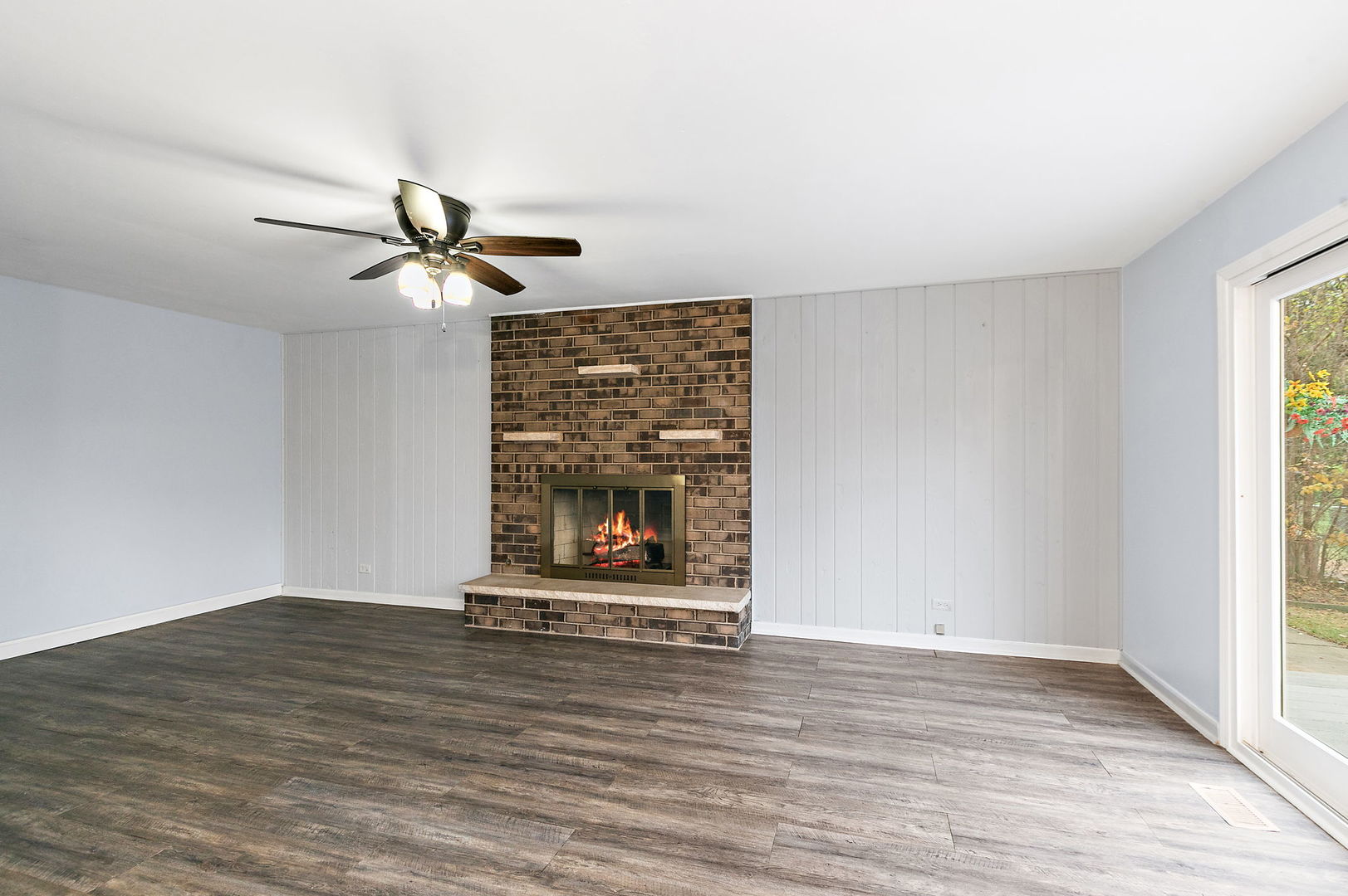1126 Tiverton Court Schaumburg IL 60193