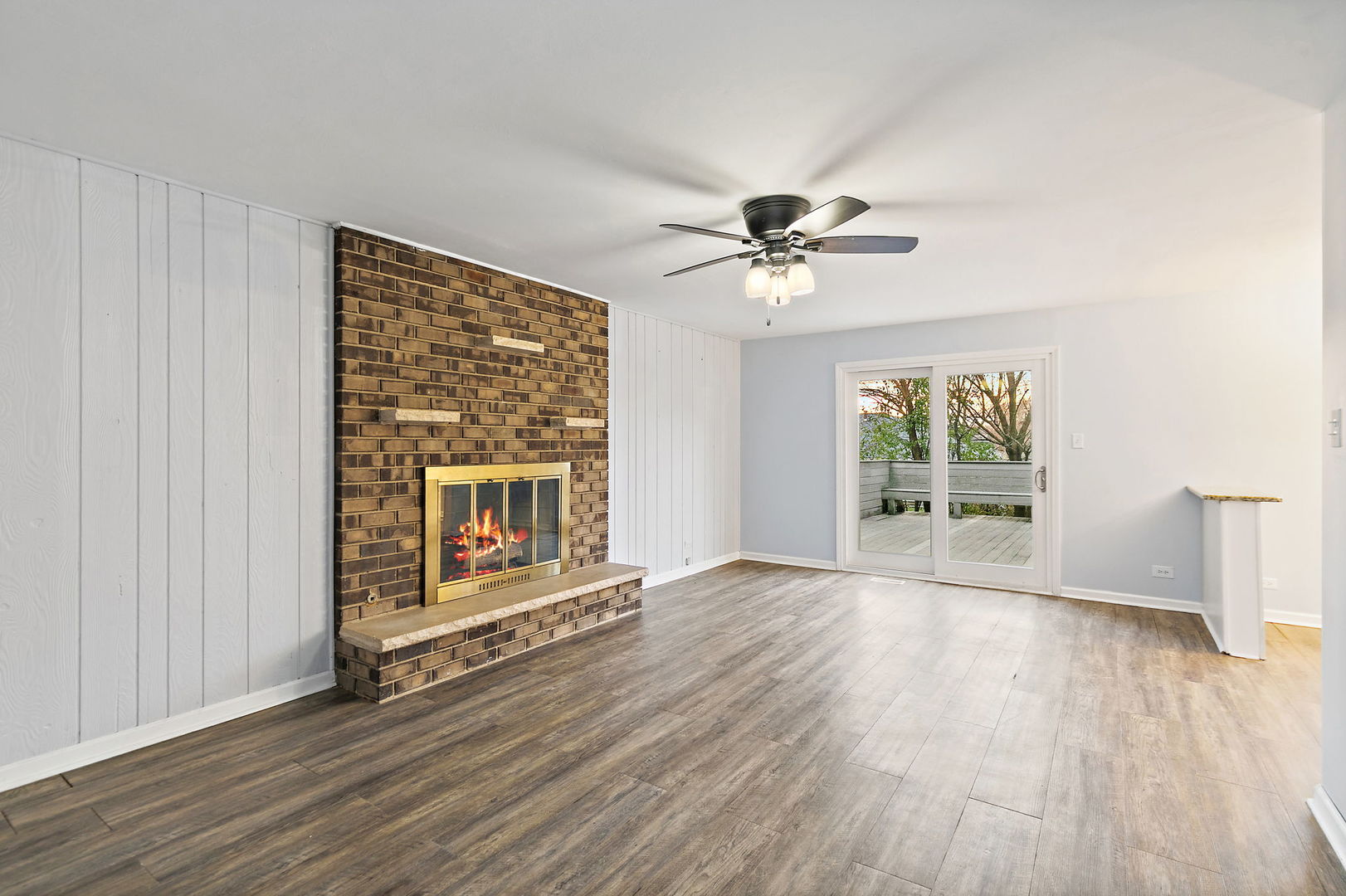 1126 Tiverton Court Schaumburg IL 60193