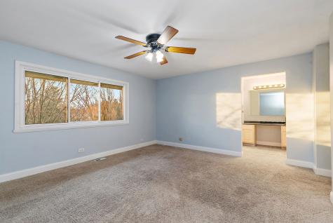 1126 Tiverton Court Schaumburg IL 60193