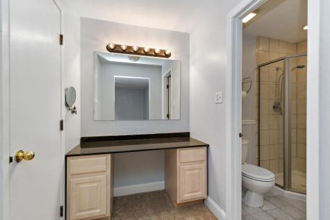1126 Tiverton Court Schaumburg IL 60193