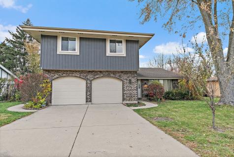 1126 Tiverton Court Schaumburg IL 60193