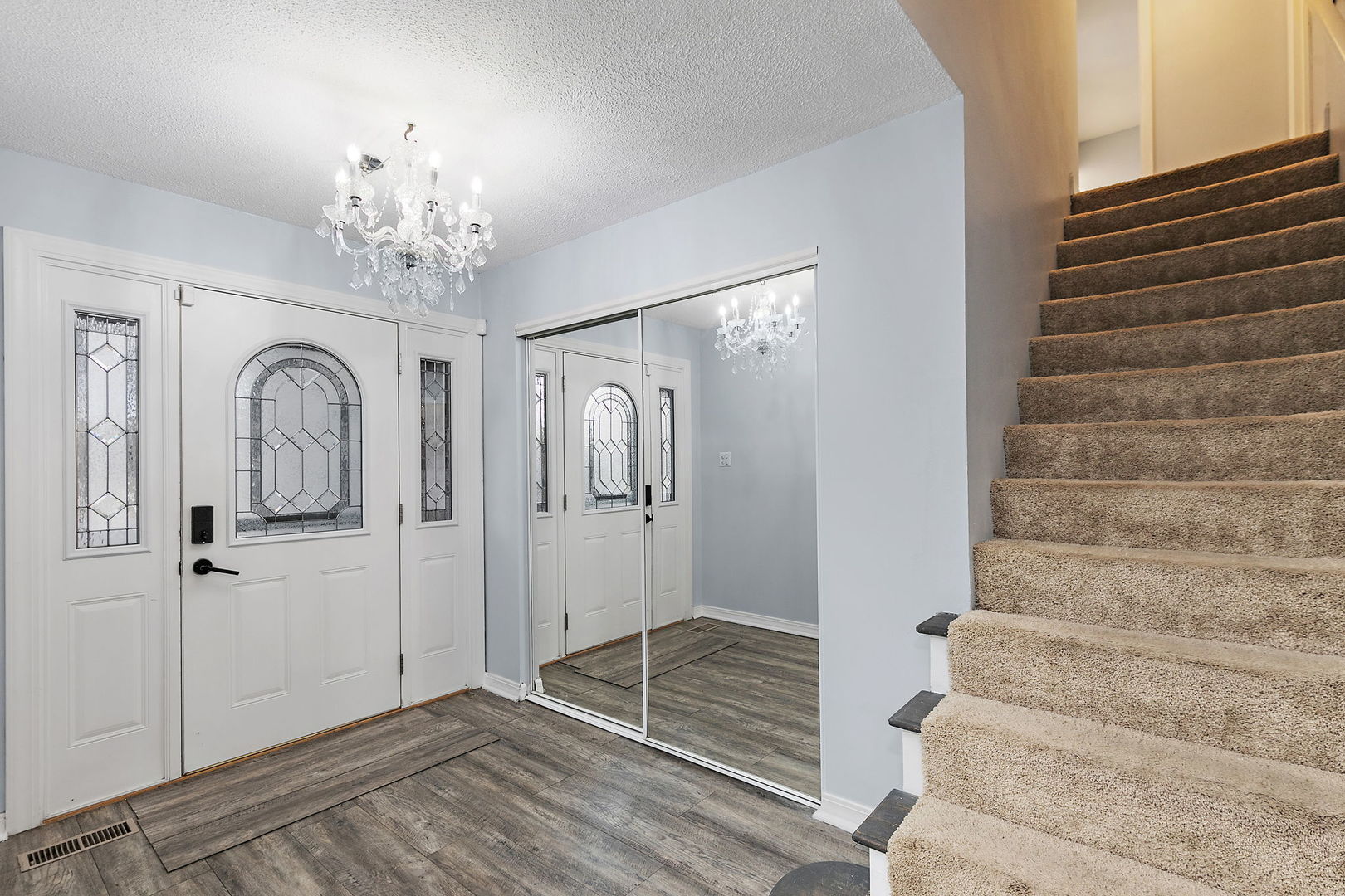 1126 Tiverton Court Schaumburg IL 60193