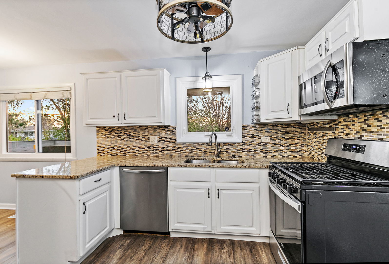 1126 Tiverton Court Schaumburg IL 60193