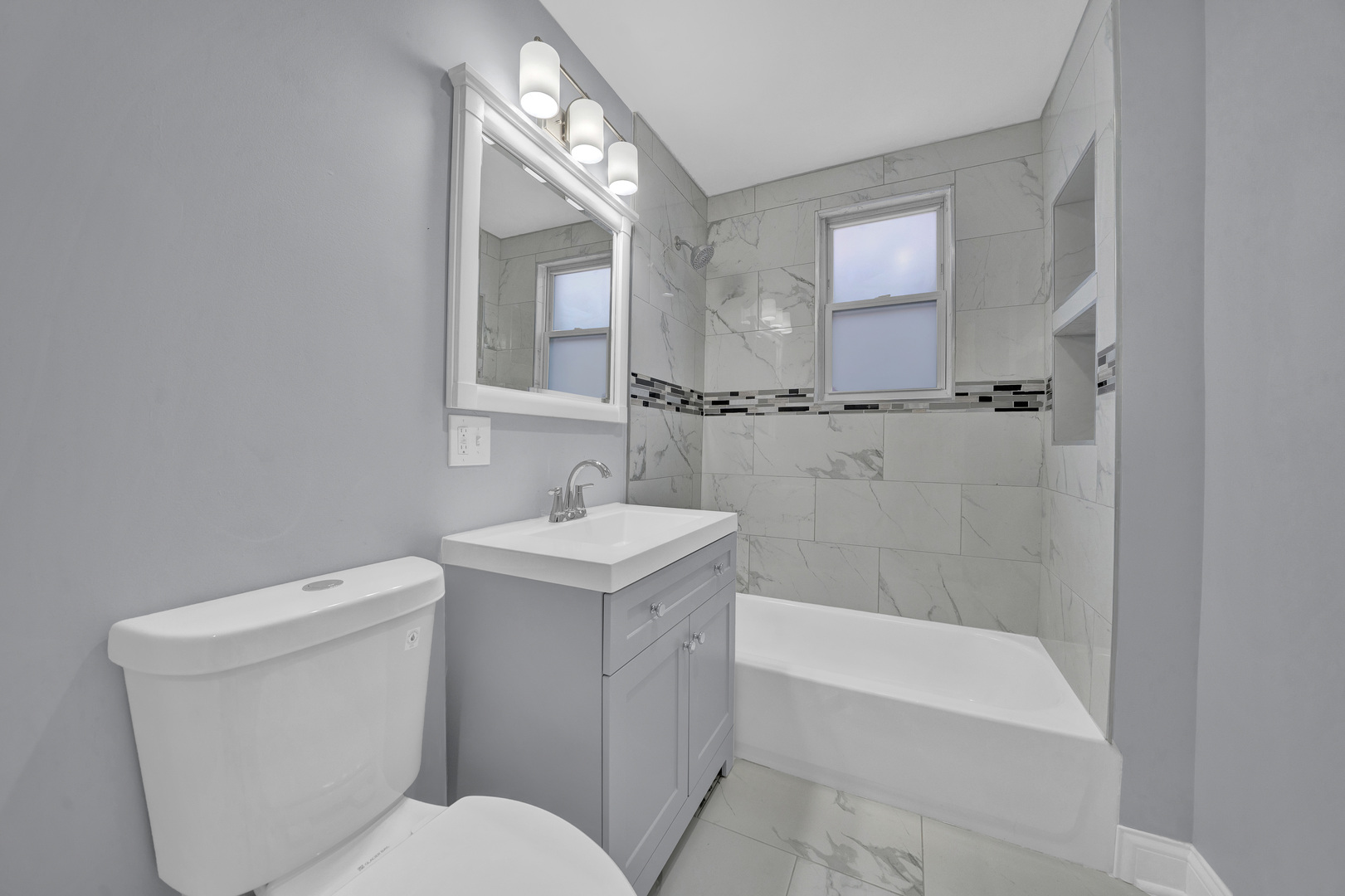 8611 South Kingston Avenue Chicago IL 60617