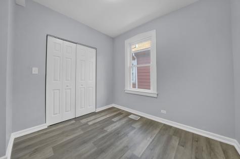 8611 South Kingston Avenue Chicago IL 60617