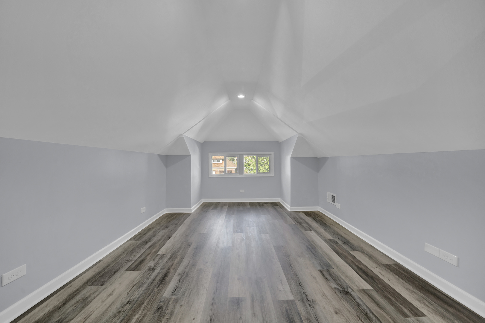 8611 South Kingston Avenue Chicago IL 60617