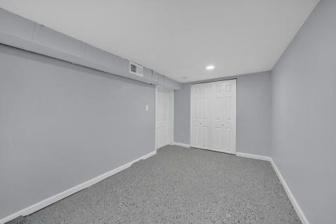 8611 South Kingston Avenue Chicago IL 60617