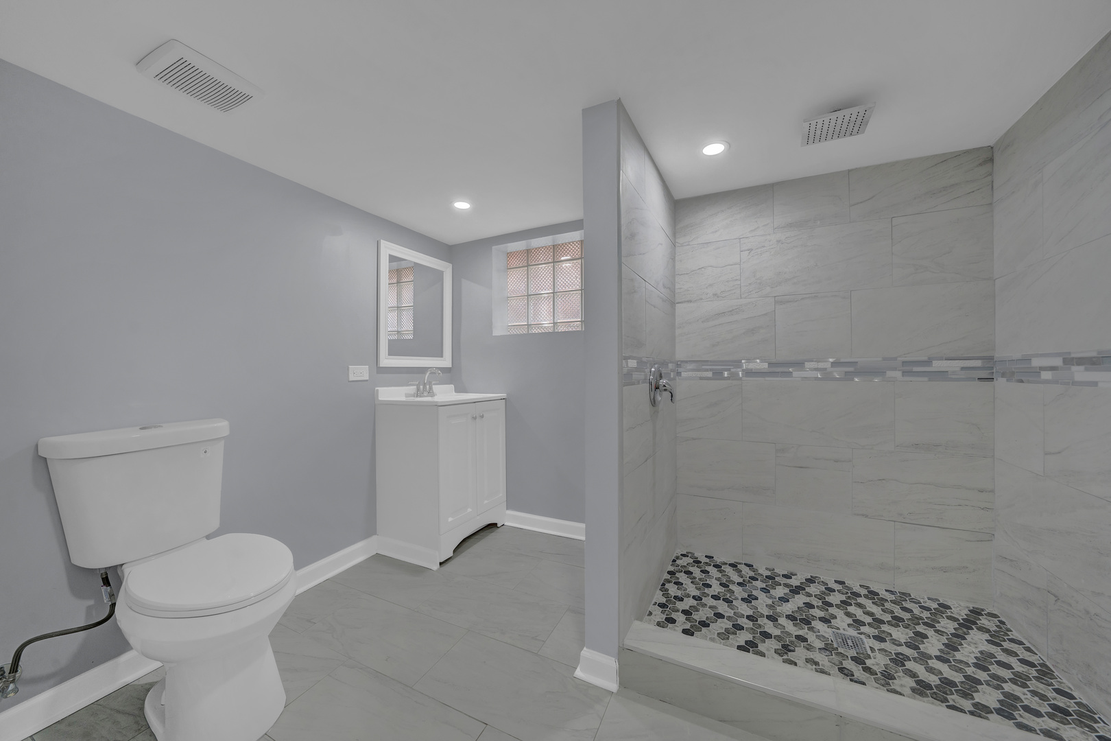 8611 South Kingston Avenue Chicago IL 60617