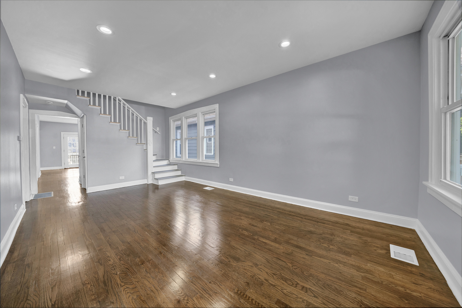 8611 South Kingston Avenue Chicago IL 60617