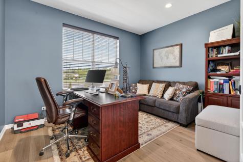 30W142 Wheeler Circle Warrenville IL 60563