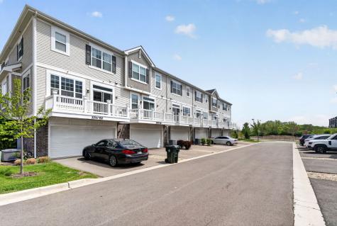 30W142 Wheeler Circle Warrenville IL 60563