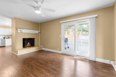 944 Carol Lane Crete IL 60417
