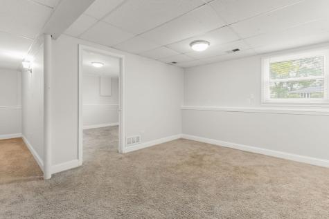 944 Carol Lane Crete IL 60417