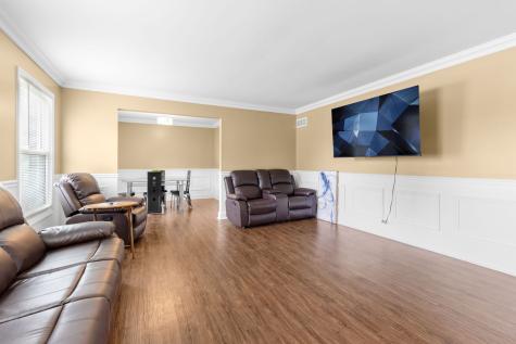944 Carol Lane Crete IL 60417