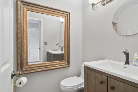 1412 Village Court Buffalo Grove IL 60089
