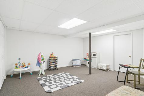 1412 Village Court Buffalo Grove IL 60089