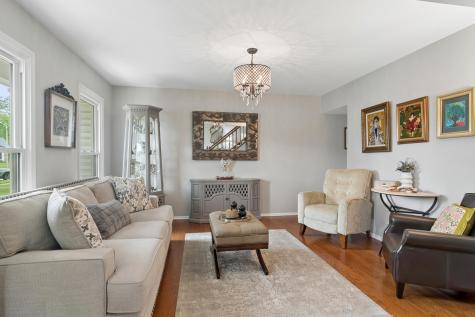 1412 Village Court Buffalo Grove IL 60089