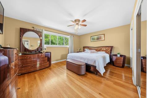 895 Sumac Road Highland Park IL 60035