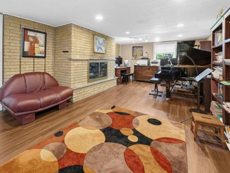895 Sumac Road Highland Park IL 60035