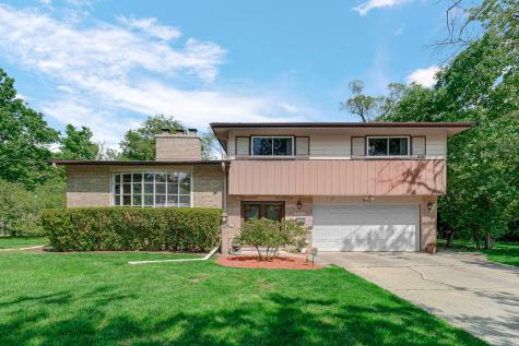 895 Sumac Road Highland Park IL 60035
