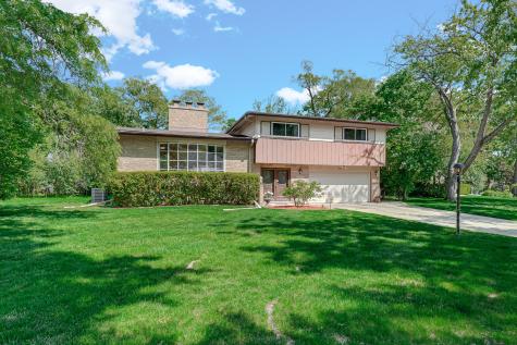 895 Sumac Road Highland Park IL 60035