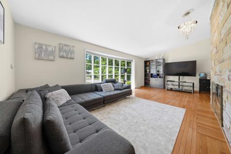 895 Sumac Road Highland Park IL 60035