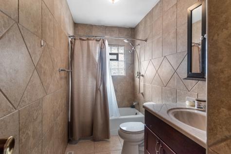 896 Upper Brandon Drive Aurora IL 60506