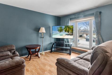 896 Upper Brandon Drive Aurora IL 60506