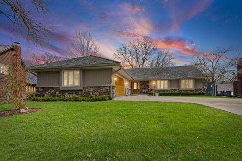 720 Mullady Parkway Libertyville IL 60048
