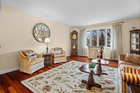 720 Mullady Parkway Libertyville IL 60048