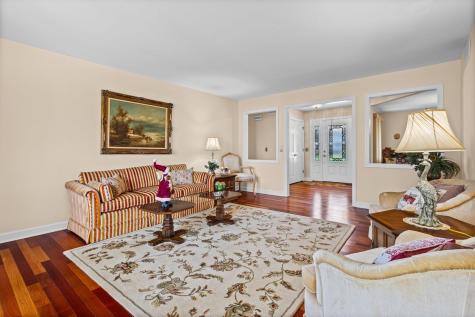720 Mullady Parkway Libertyville IL 60048