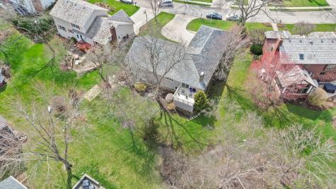720 Mullady Parkway Libertyville IL 60048