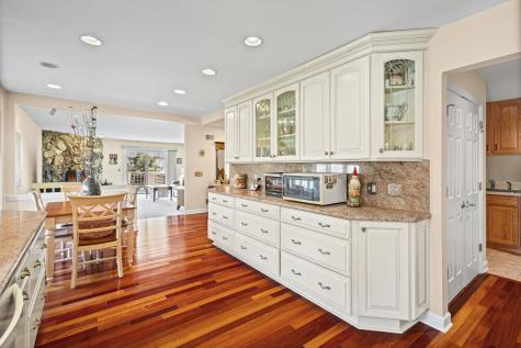 720 Mullady Parkway Libertyville IL 60048